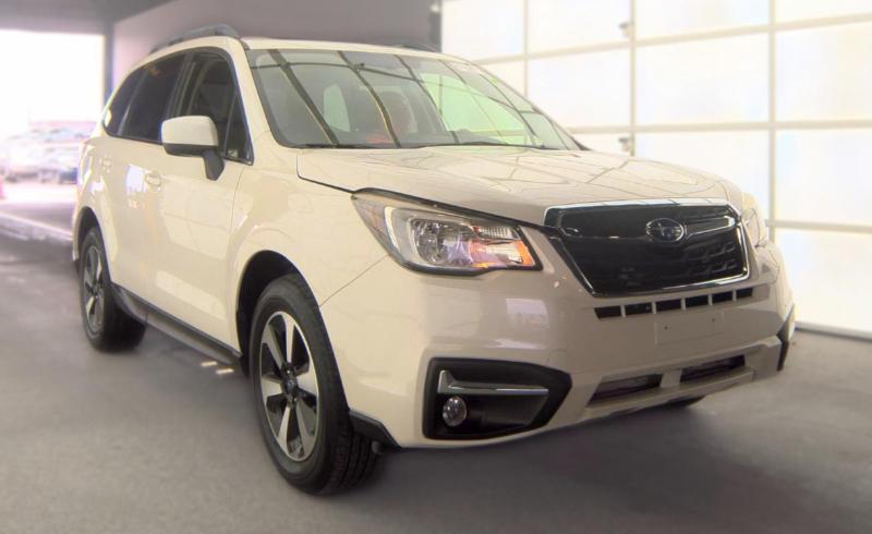 Subaru Forester 2.5i Limited CVT 2017