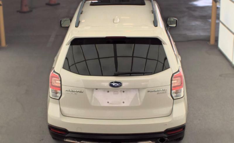 Subaru Forester 2.5i Limited CVT 2017