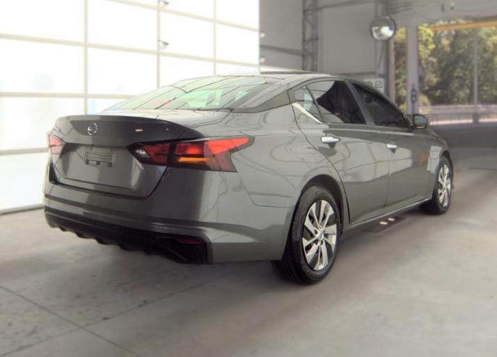 Nissan Altima 2.5 S Sedan 2022