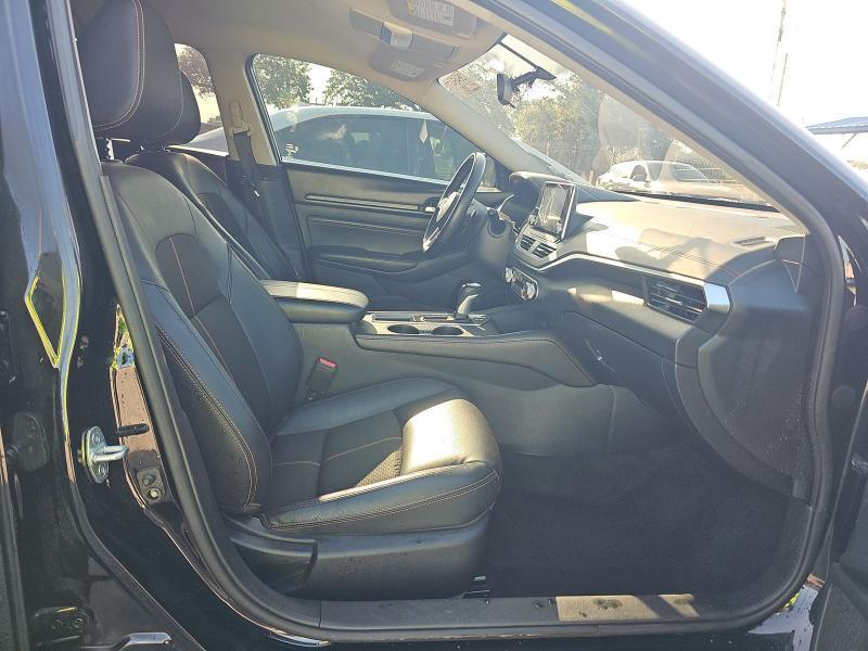 Nissan Altima 2.5 SR Sedan 2019