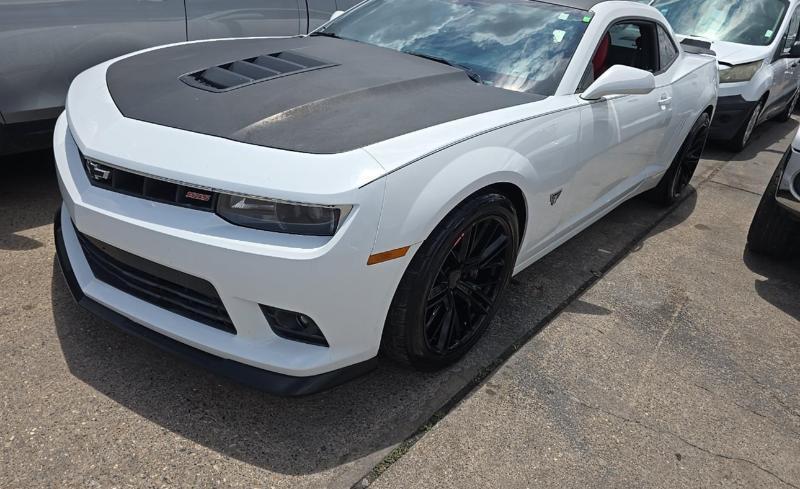 Chevrolet Camaro 2dr Cpe SS w/2SS 2015