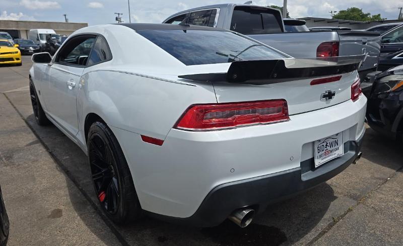 Chevrolet Camaro 2dr Cpe SS w/2SS 2015