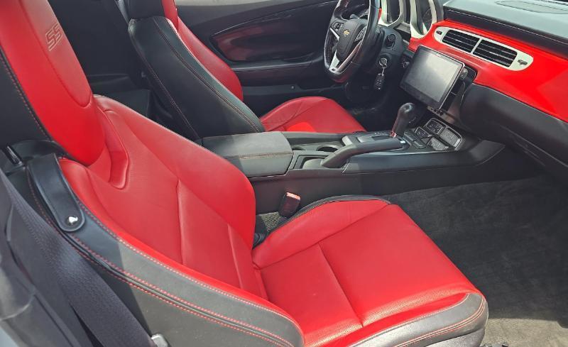 Chevrolet Camaro 2dr Cpe SS w/2SS 2015