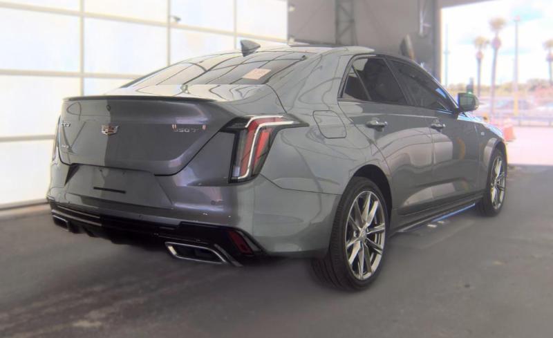 Cadillac CT4 4dr Sdn Sport 2022