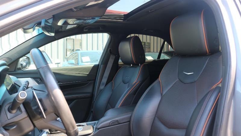 Cadillac CT4 4dr Sdn Sport 2022
