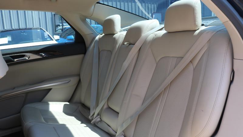Lincoln MKZ 4dr Sdn FWD 2016