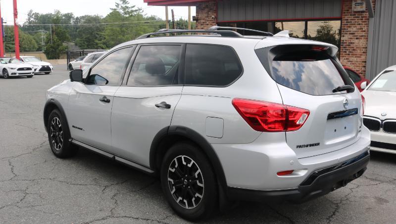 Nissan Pathfinder 4x4 SL 2020