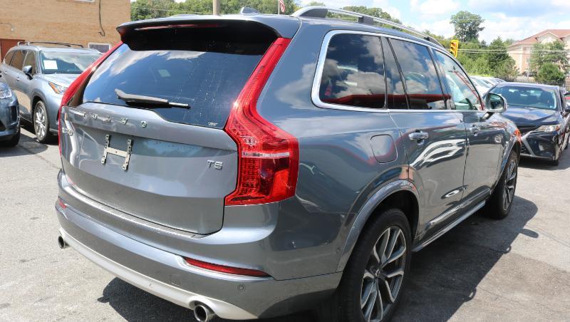 Volvo XC90 T5 FWD 7-Passenger Momentum 2018