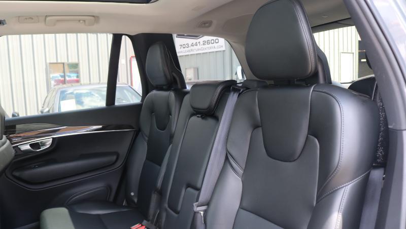Volvo XC90 T5 FWD 7-Passenger Momentum 2018