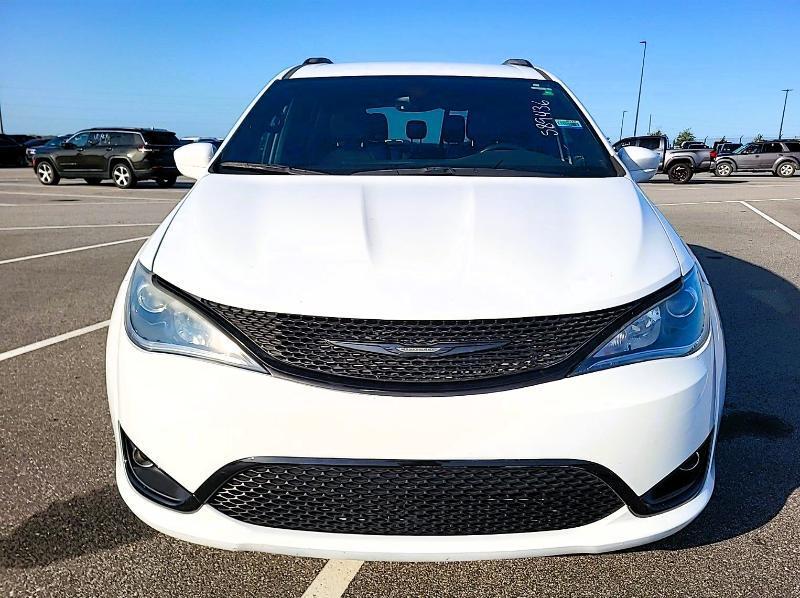Chrysler Pacifica Touring L Plus FWD 2019