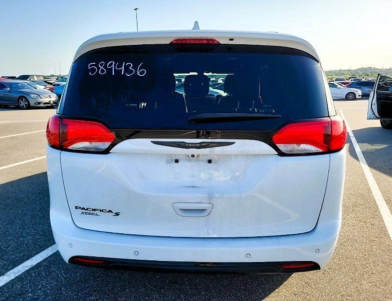Chrysler Pacifica Touring L Plus FWD 2019