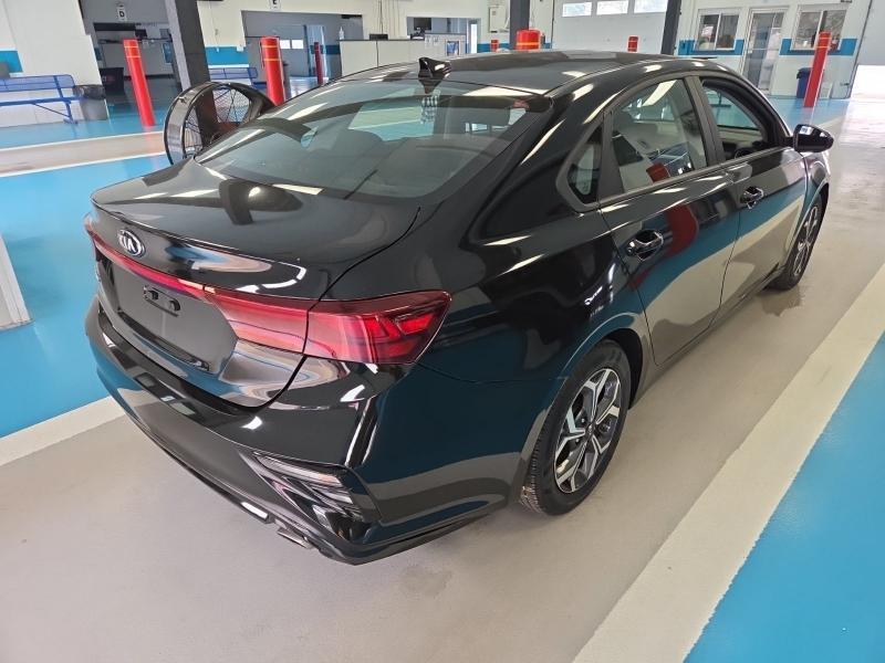 Kia Forte LXS IVT 2021