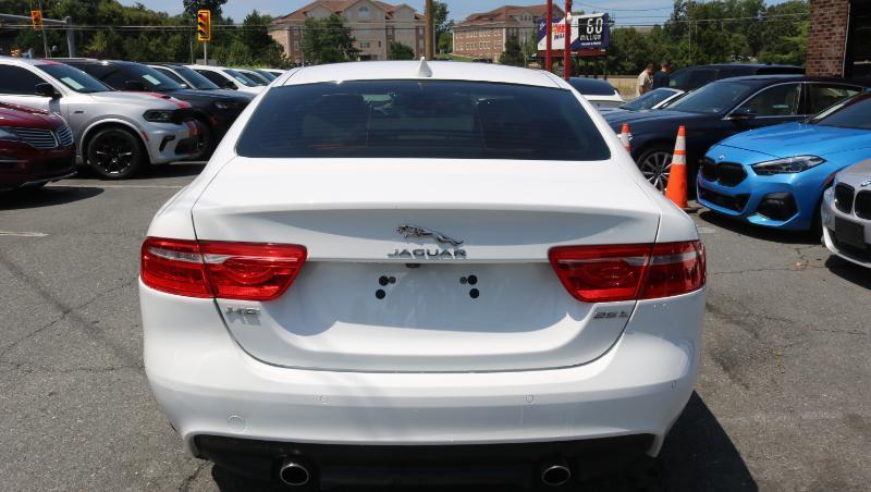 Jaguar XE 25t Prestige RWD 2018