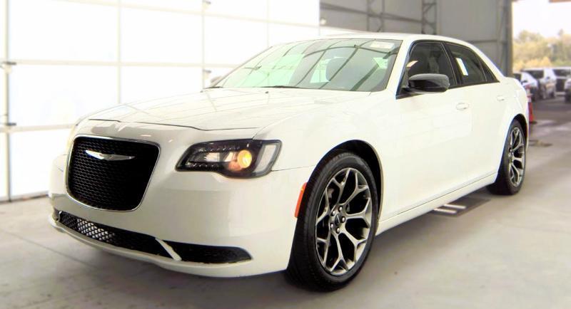 Chrysler 300 Touring RWD 2018