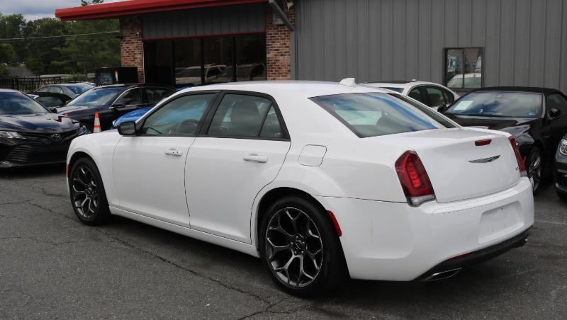 Chrysler 300 Touring RWD 2018