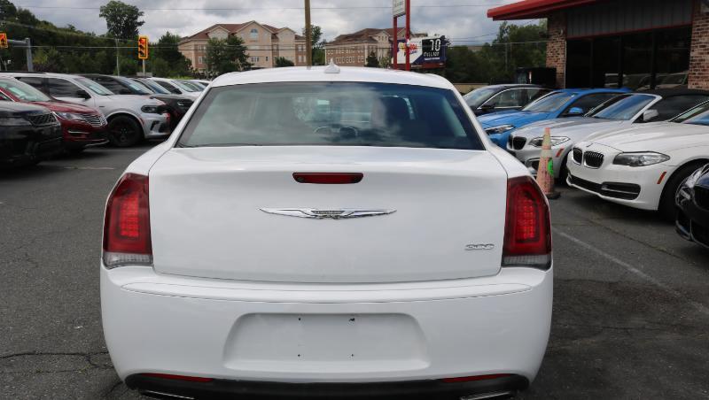 Chrysler 300 Touring RWD 2018
