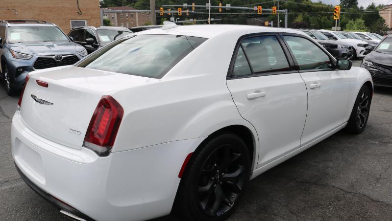 Chrysler 300 Touring RWD 2018