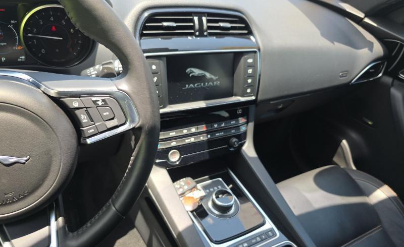 Jaguar F-Pace 25t Prestige AWD 2018