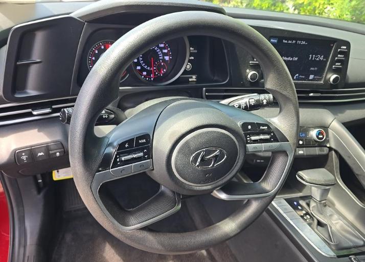 Hyundai Elantra SEL IVT 2022