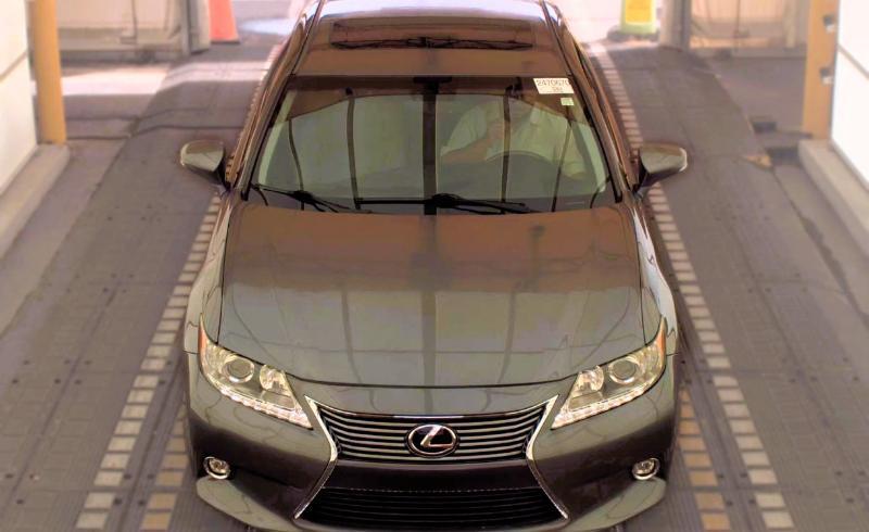 Lexus ES 350 4D Luxury Sedan 2015