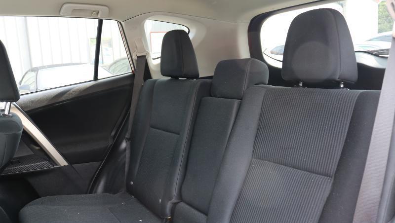 Toyota RAV4 AWD 4dr LE (Natl) 2015