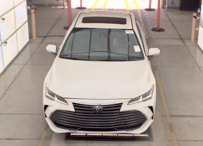 Toyota Avalon Limited (Natl) 2019