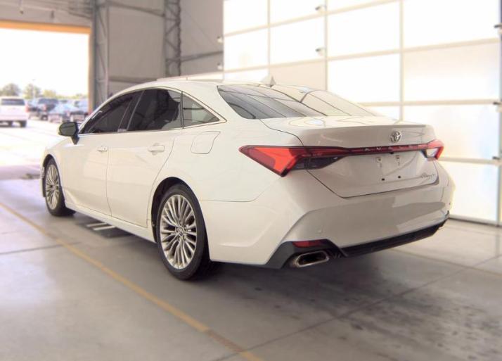 Toyota Avalon Limited (Natl) 2019