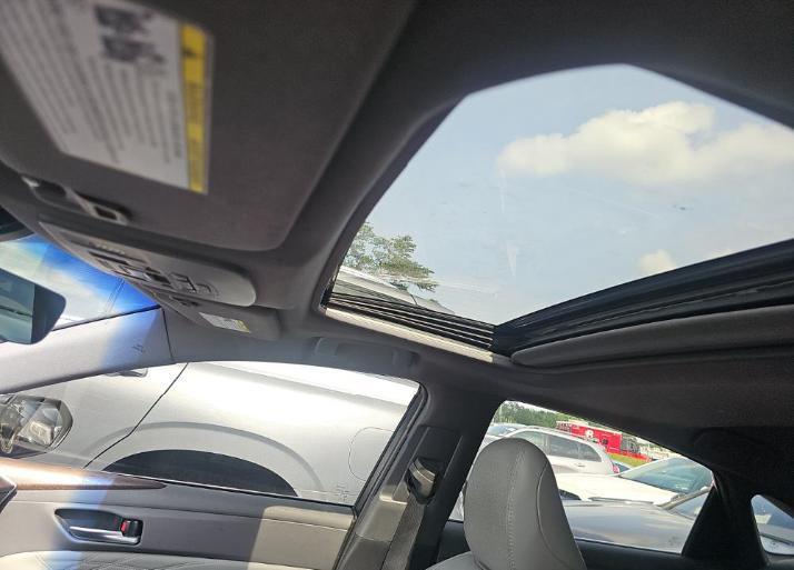 Toyota Avalon Limited (Natl) 2019
