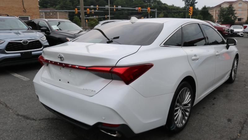 Toyota Avalon Limited (Natl) 2019