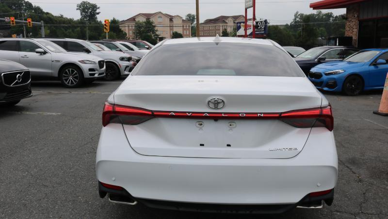 Toyota Avalon Limited (Natl) 2019