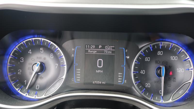 Chrysler Pacifica Touring FWD 2020