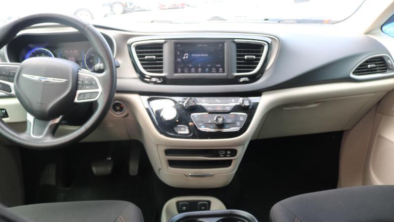 Chrysler Pacifica Touring FWD 2020