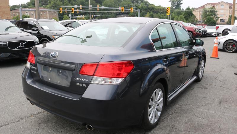 Subaru Legacy 4dr Sdn H6 Auto 3.6R Limited Moon/Nav 2010