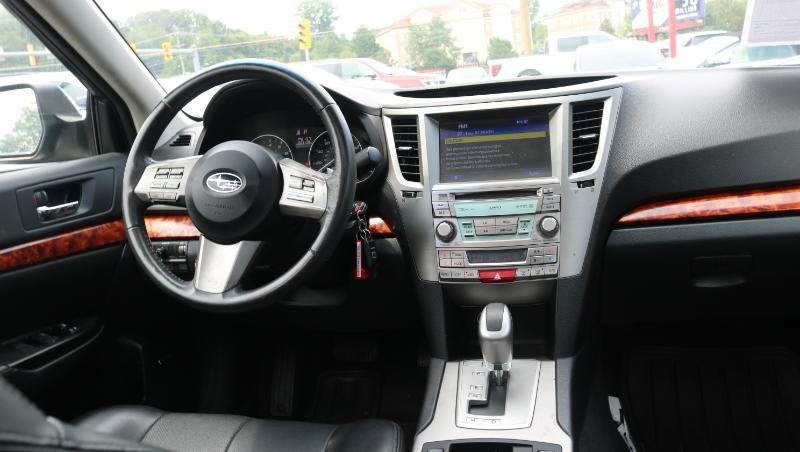 Subaru Legacy 4dr Sdn H6 Auto 3.6R Limited Moon/Nav 2010