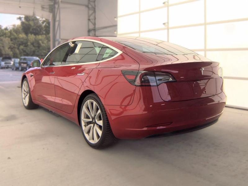 Tesla Model 3 Long Range Battery RWD 2018