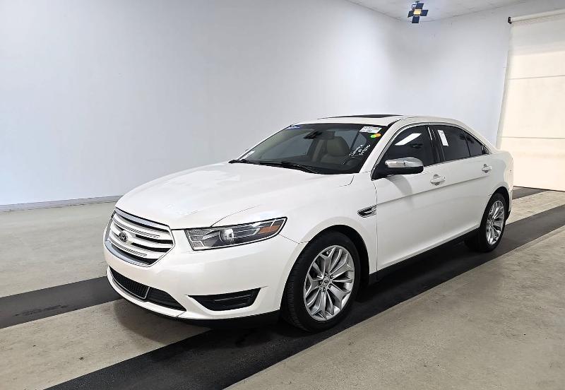 Ford Taurus Limited FWD 2019