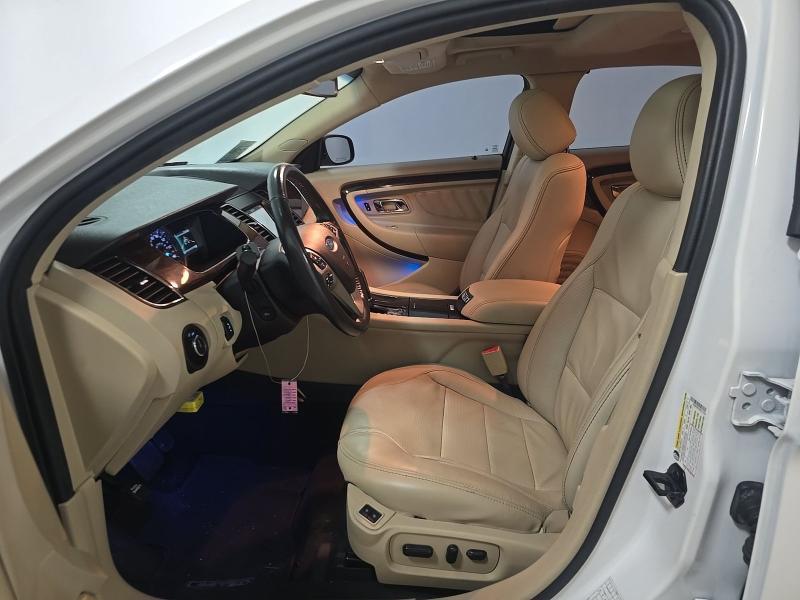 Ford Taurus Limited FWD 2019