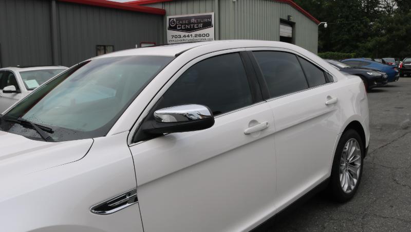 Ford Taurus Limited FWD 2019