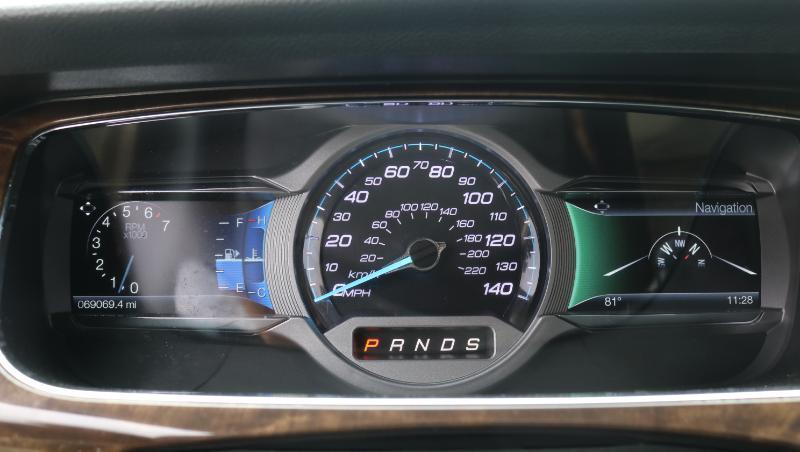 Ford Taurus Limited FWD 2019
