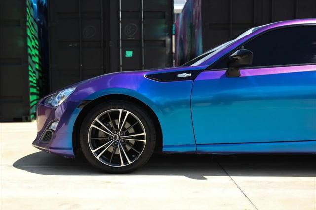Scion FR-S 2dr Cpe Auto (Natl) 2015