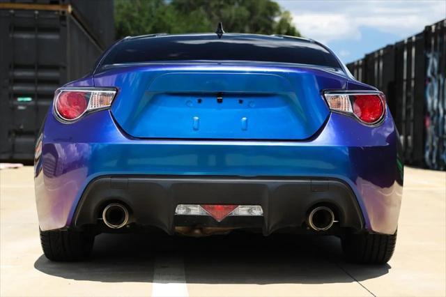 Scion FR-S 2dr Cpe Auto (Natl) 2015