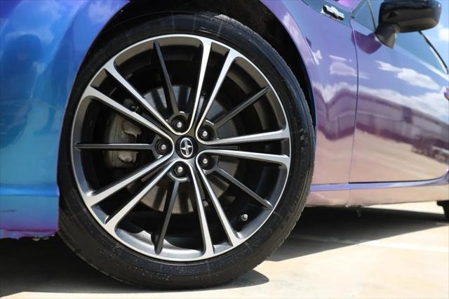 Scion FR-S 2dr Cpe Auto (Natl) 2015