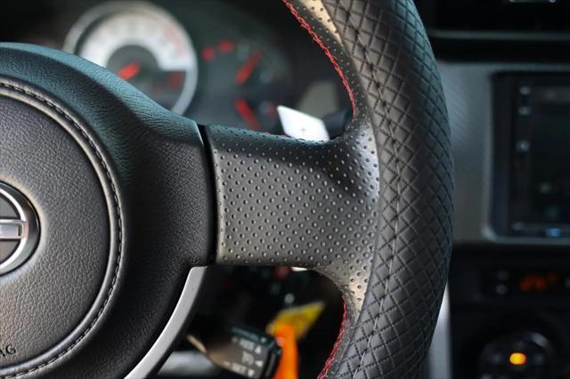 Scion FR-S 2dr Cpe Auto (Natl) 2015
