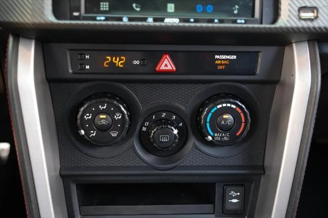 Scion FR-S 2dr Cpe Auto (Natl) 2015