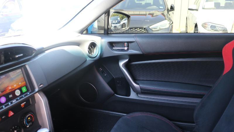Scion FR-S 2dr Cpe Auto (Natl) 2015