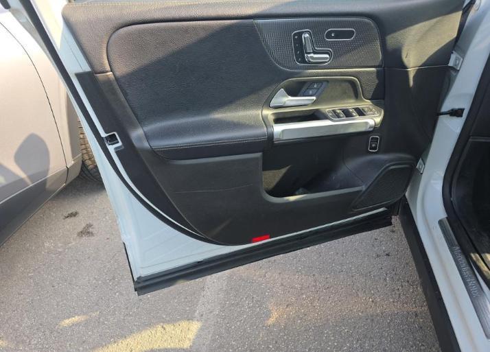 Mercedes-Benz GLB GLB 250 SUV 2020
