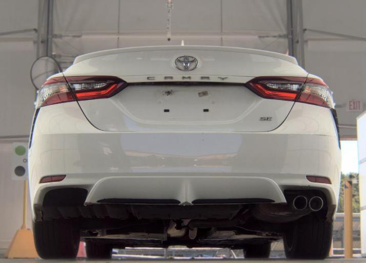 Toyota Camry SE Auto (Natl) 2022