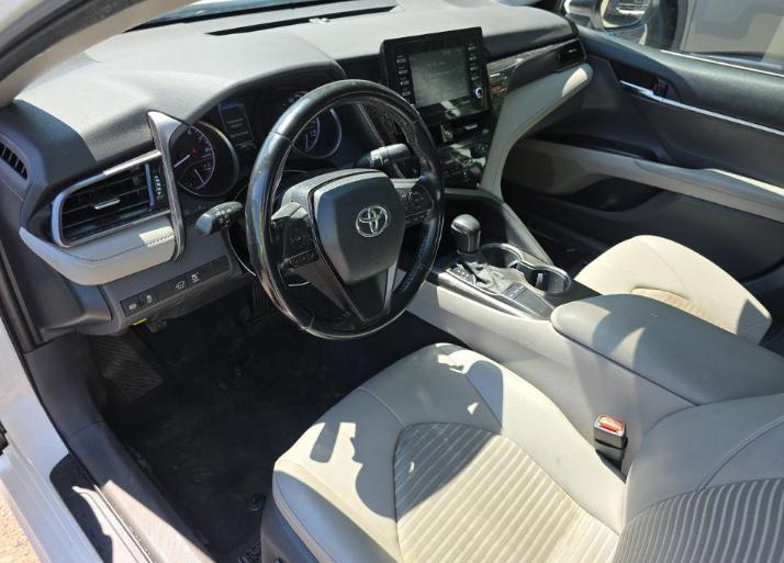 Toyota Camry SE Auto (Natl) 2022