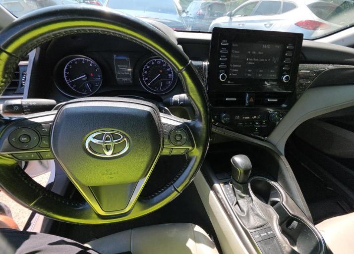 Toyota Camry SE Auto (Natl) 2022