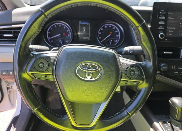 Toyota Camry SE Auto (Natl) 2022